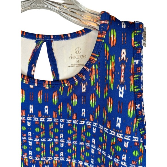 Decree Cropped Tank, Geometric Tribal Print, Size Medium - Picture 7 of 7